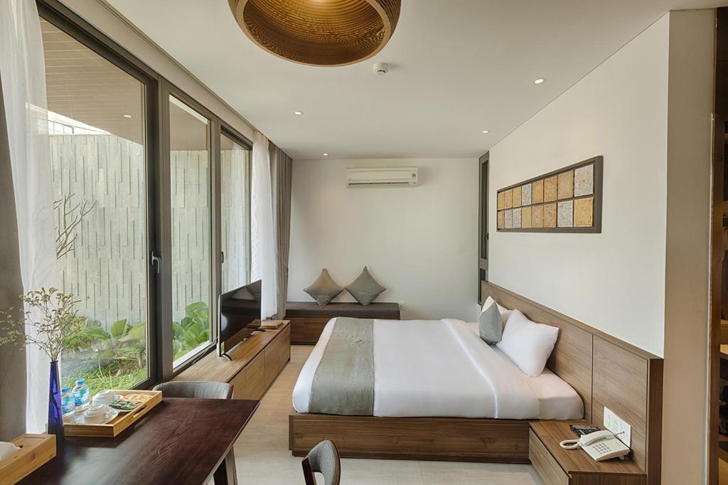 Fanta-Suite-Villa-Da-Nang-studio